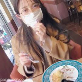 【無修正】メガネのOL仕事を抜け出しホテルで密会中出し