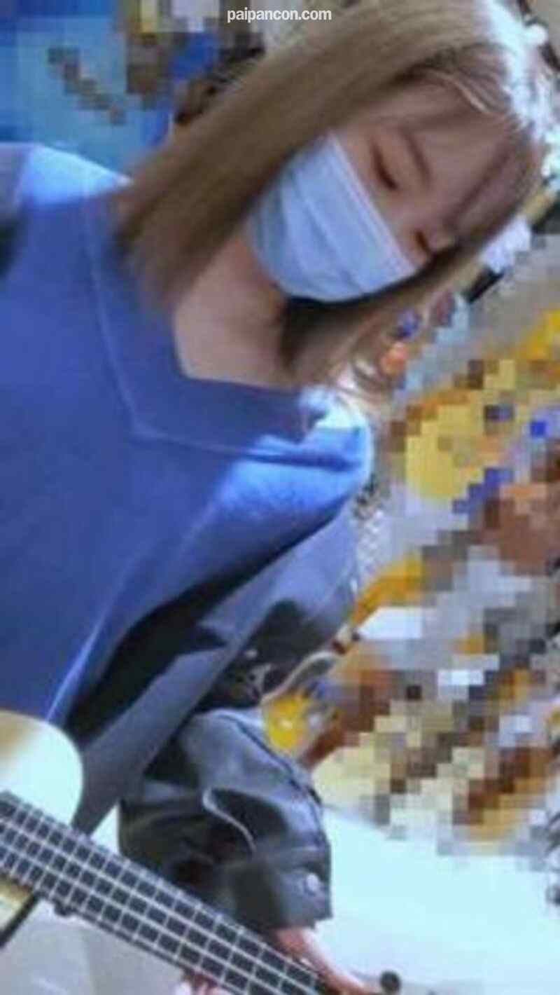 FC2-PPV-1731298 - 21まで限定【無修正】経験人数彼氏１人のJD・久しぶりのセックスで初中出し