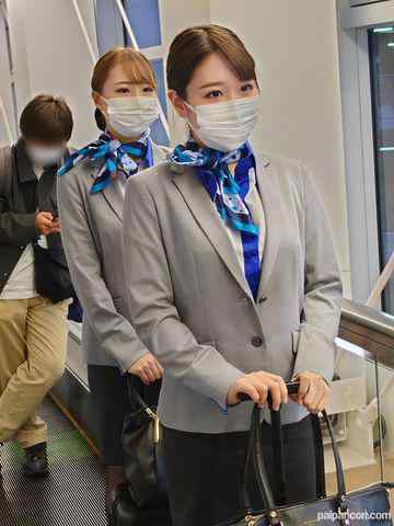 FC2-PPV-2760507 - 美しい現職ＣＡ。勤務中を****。下ろした髪型が可愛い私服姿でデート、カラオケ店でいたずら。美しい制服姿で４Ｐ大乱交。【限定発売】 cover.jpg