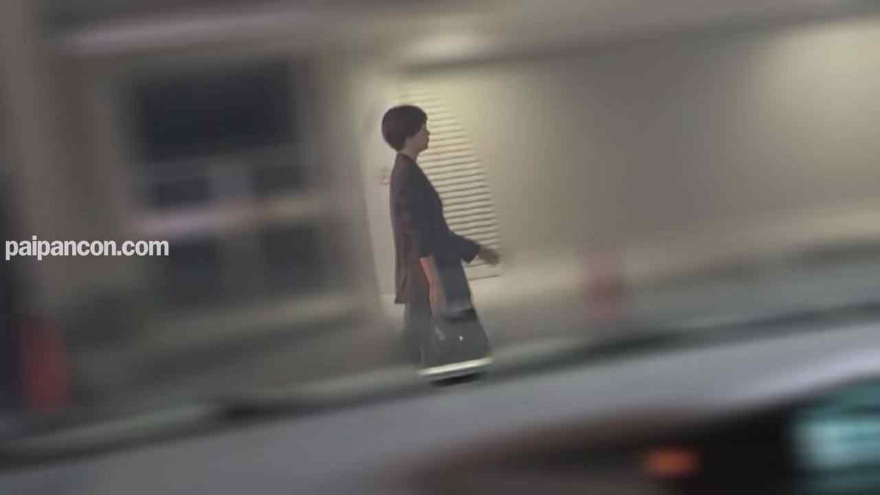 FC2-PPV-3223977 - 【個人】ボーイッシュな新妻はヘトヘト。スタイリッシュスーツを剥くと、スポブラは出てこなかった。