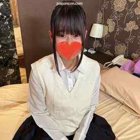 FC2-PPV-3253372 - 10代家出娘。発育中の未処理剛毛マンコは超敏感「うぁぁぁ…!!おかしくなっちゃぅぅぅ…!!」喘ぎ声が部屋中に響きわたる。狂った家出娘にに大量中出し。 cover.jpg