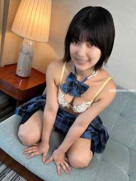 FC2-PPV-3540140 - 独占販売※初回数量限定※【個撮・中出し】バスケ部 セリナ18歳 cover.jpg