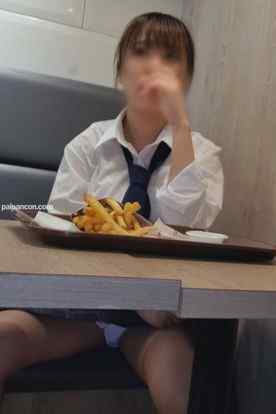 FC2-PPV-3704567 - 【2年】ミニマム美巨乳未処理まんこに中出し cover.jpg