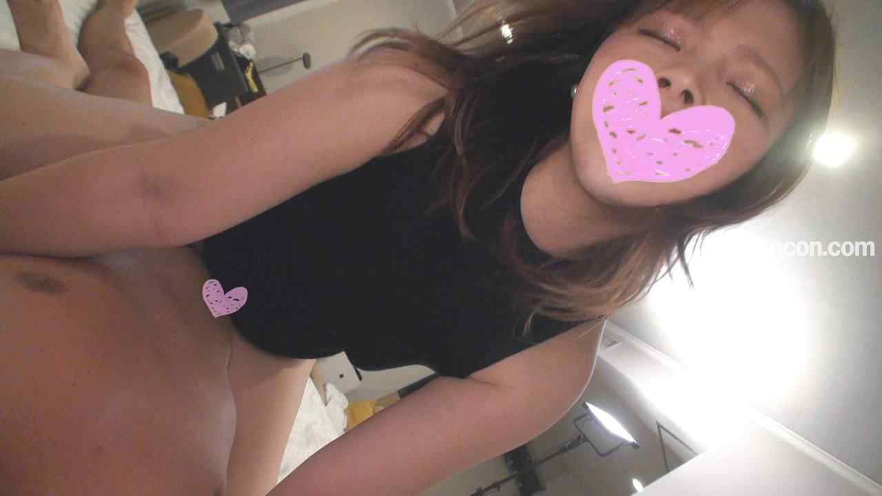 FC2-PPV-4057788 - 【無修正】タイトミニワンピの下はノーパン!! 仕事終わりの美人OLセフレはパイパンオマンコ濡らしてオジサンちんぽと濃厚交尾中出しセックス!! thumbnail_9.jpg