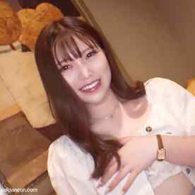 FC2-PPV-4577774 - 【初撮り】 容姿端麗な名古屋美女!**JDななちゃん21歳 フェラしているだけでおま●こビチョビチョにする程エッチなことに興味津々！初めての大人な濃厚性交に人生初の中イキしちゃう♡ cover.jpg