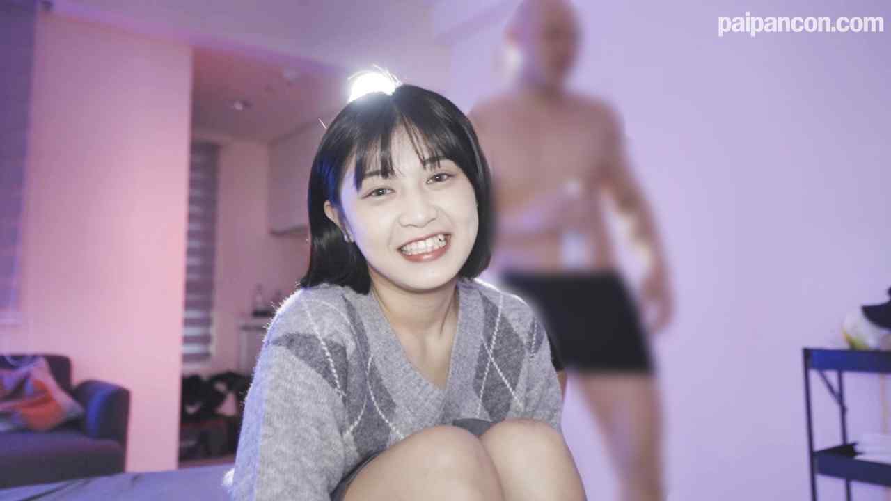 FC2-PPV-4600833 - 【無修正】ベビーオイルでツルツル大作戦！祭り！滑る！転ぶ！笑う！濡れて、ベタベタマOコ満々 thumbnail_2.jpg