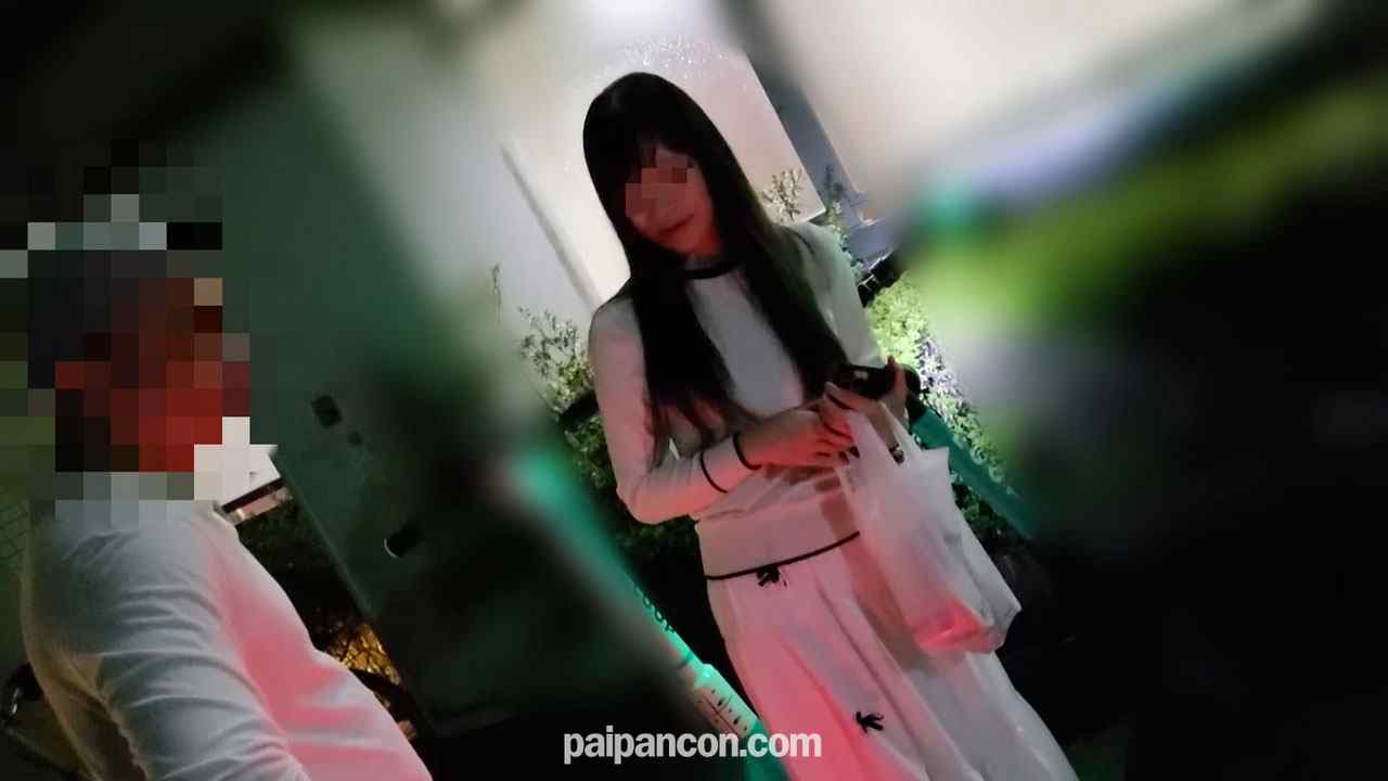 FC2-PPV-4627325 - 【個人】薄ら笑い若妻 また逃げるも確保のすえ祖◯宅でお仕置き3Pで堪らず何度も果てて 大量膣内回収 thumbnail_1.jpg