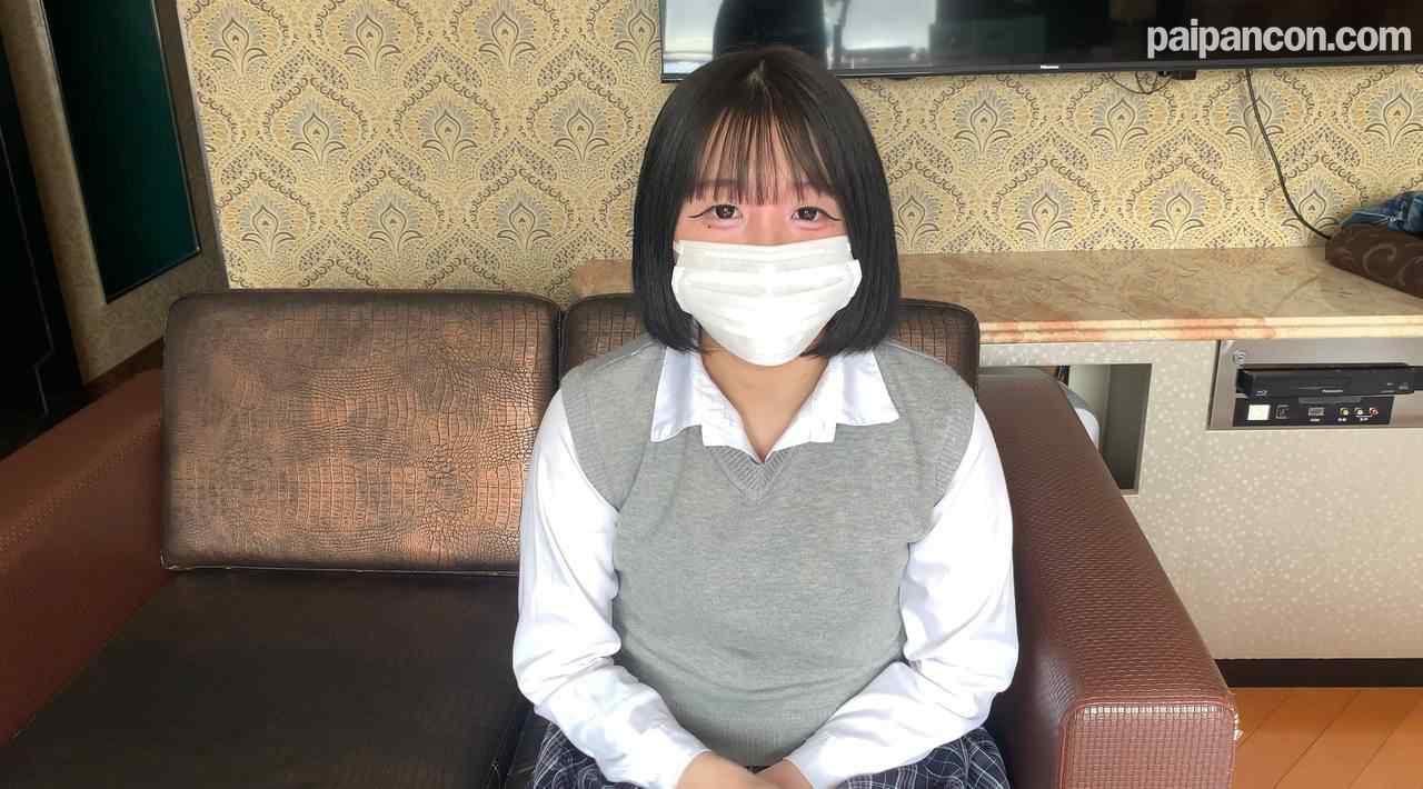 FC2-PPV-4716362 - 【無修正】　制服黒髪清楚なのにエロすぎる！　甘え上手な女の子に唾液飲ましてもらう代わりに、綺麗なピンクまんこに精液を膣に流し込む！ thumbnail_2.jpg