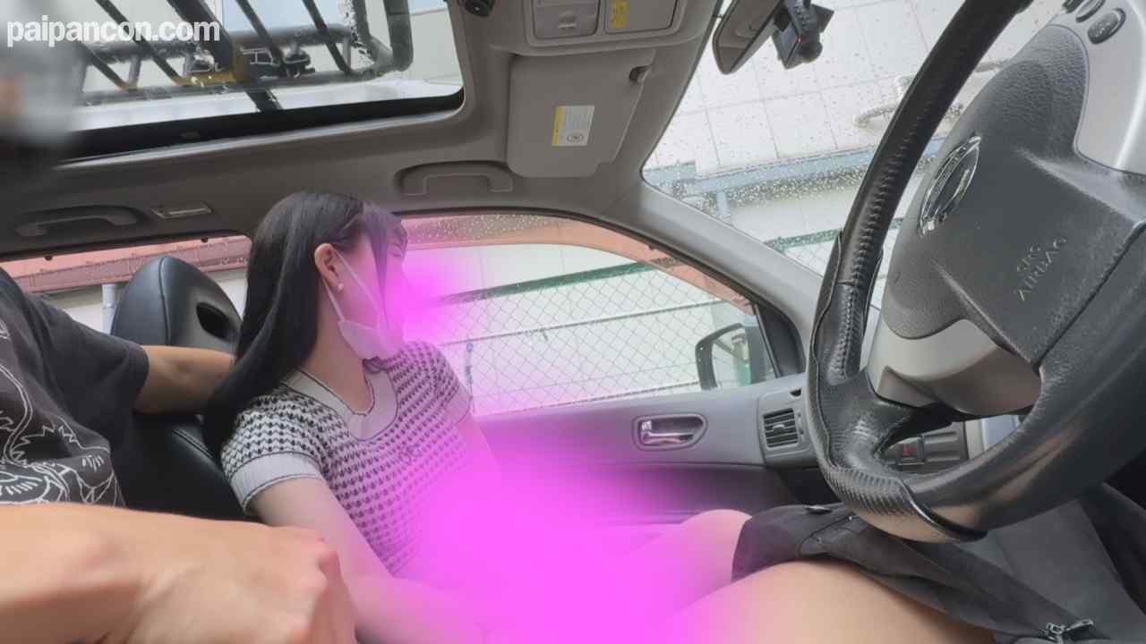 FC2-PPV-4791935 - 8/24 logA：みな　真横に車がいる状況でのスリリング過ぎる車内フェラ&人生初ごっくん thumbnail_1.jpg