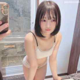 FC2-PPV-4799119 - 【実録映像２】芸能界の深い闇。清純派地下アイドルのデビュー。喜ばれる為の特別ＬＥＳ***。 ～こうして彼女たちは抱かれていく。～ cover.jpg