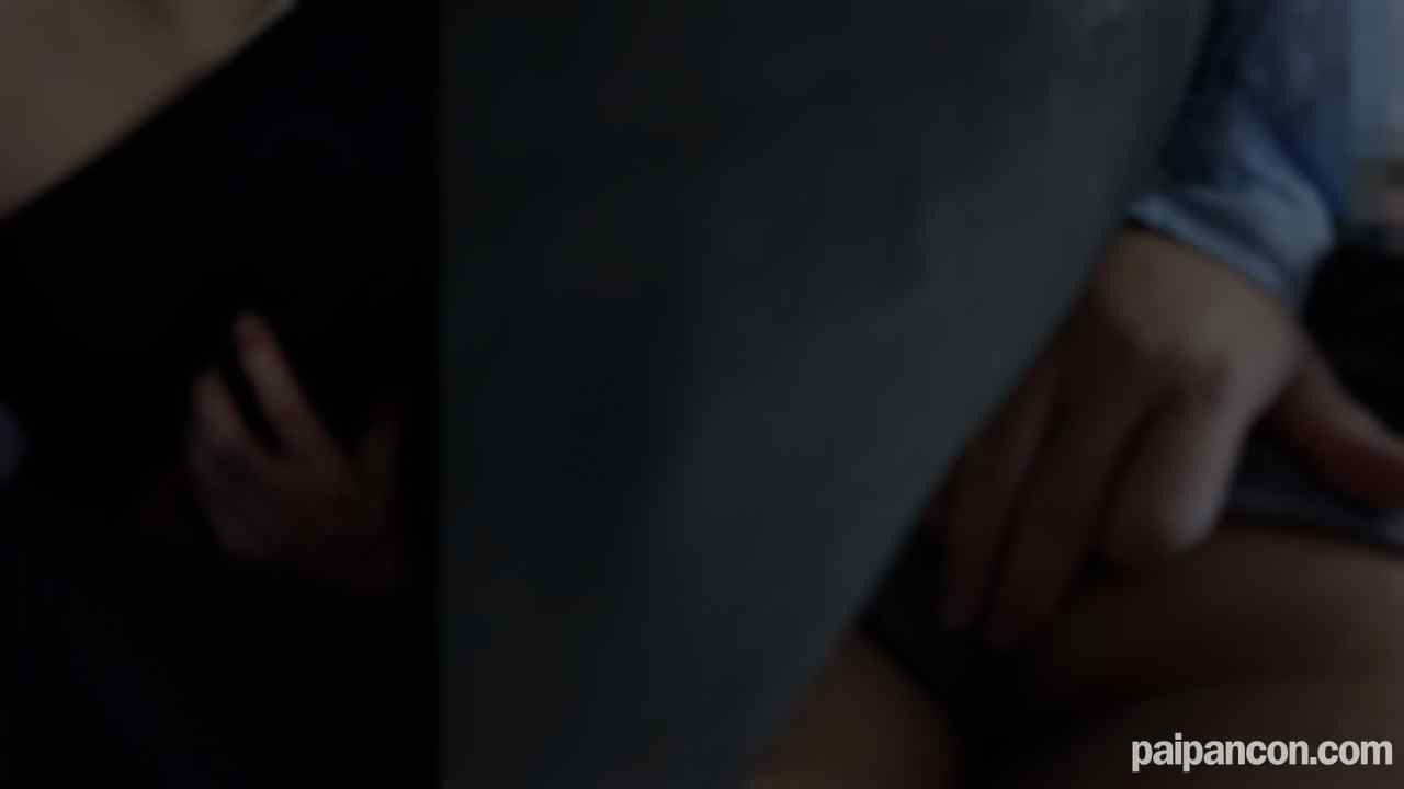 FC2-PPV-4820489 - ［公然窃触/爆乳サンタの大喘ぎ］ワンショル美爆乳*のたすき掛けパイスラ乳揉みスカパン横ずらし手マンで大喘ぎSP。 thumbnail_4.jpg