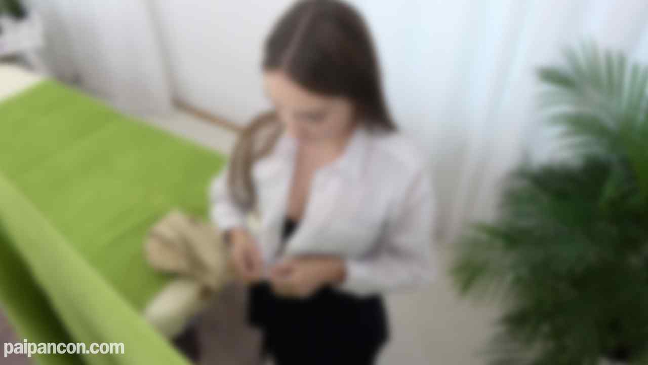 FC2-PPV-4874626 - 【無修正】日本男児vs金髪* 海外でマッサージ屋を始めたら、スタイル抜群の可愛い*が制服姿で来たので興奮しすぎて挿入しちゃいました。中出し レビューで高画質ＺＩＰ付き 釣り人 thumbnail_1.jpg