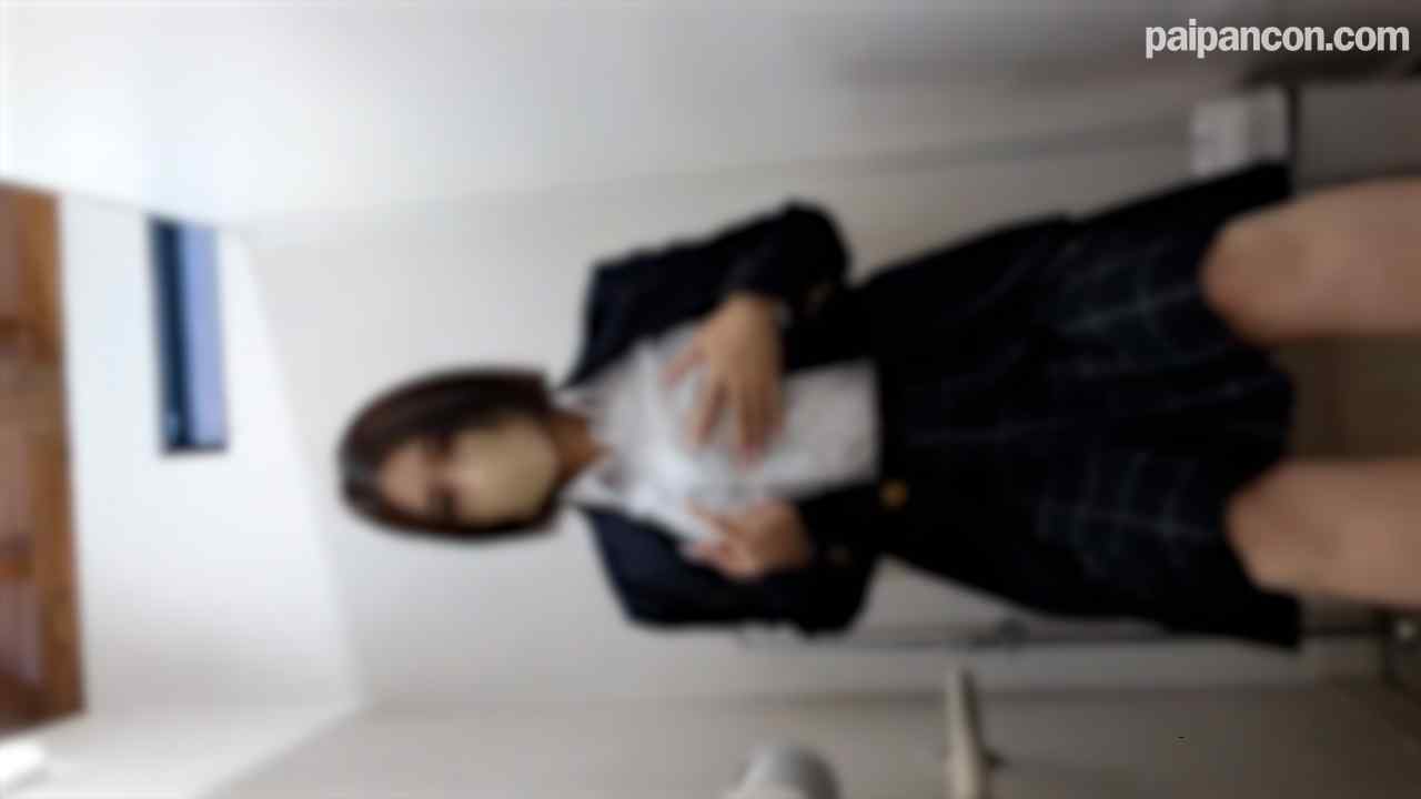 FC2-PPV-4879978 - ※凍結濃厚【初】地方現〇/系制服Ｇカップのオナニー動画。お試し価格 thumbnail_2.jpg