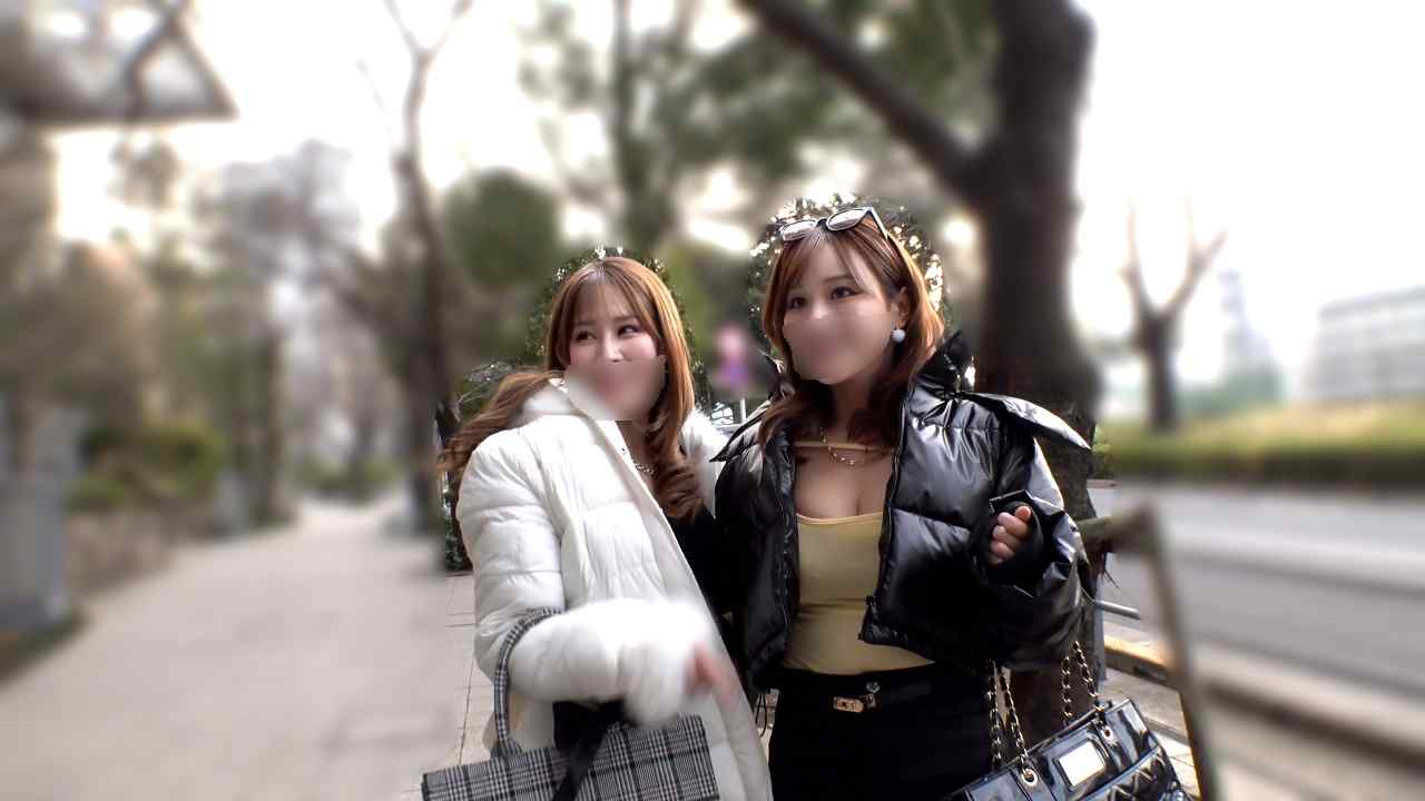 FC2-PPV-4930885 - 乳ハミ出とるやんけ!!エロさ限界突破破廉恥ビッチ爆乳Ｗギャル無限生ハメ中出し４Ｐ乱交 thumbnail_0.jpg